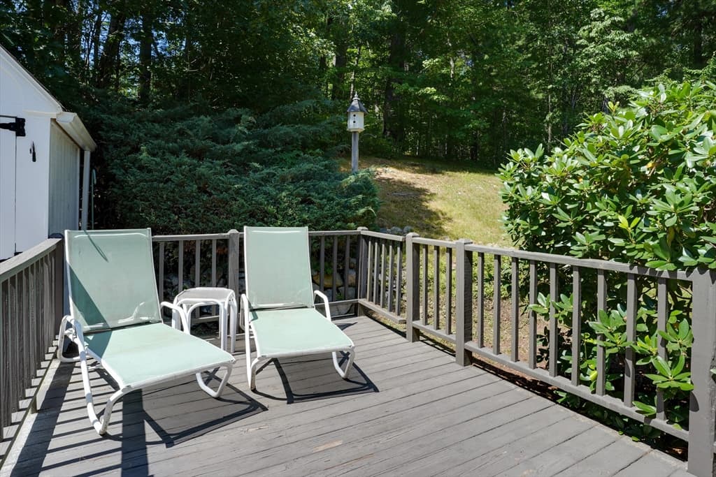 21 Village Green, Norfolk MA 02056 photo 3
