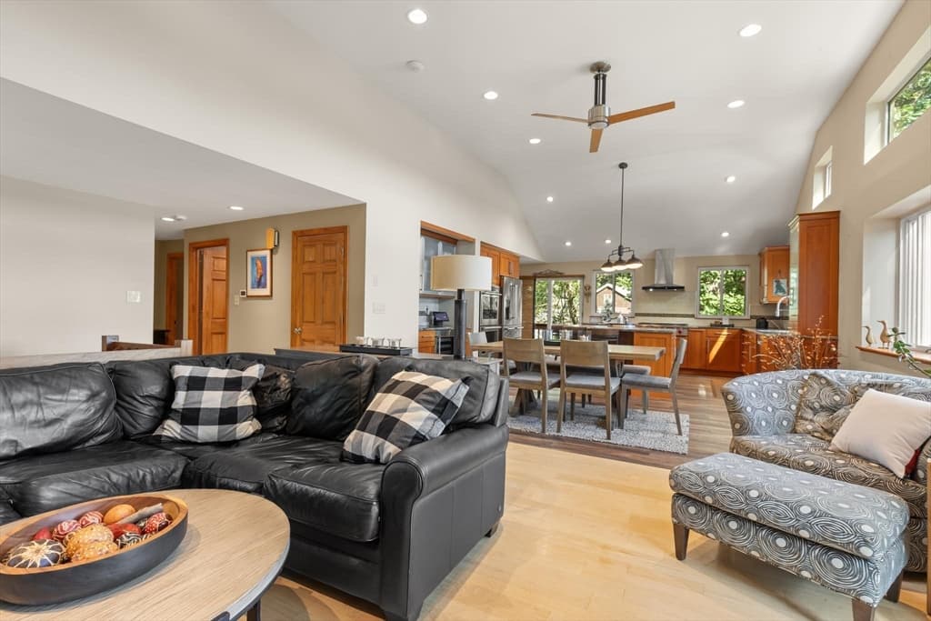 4 Minot Ave, Chelmsford MA 01824 photo 14