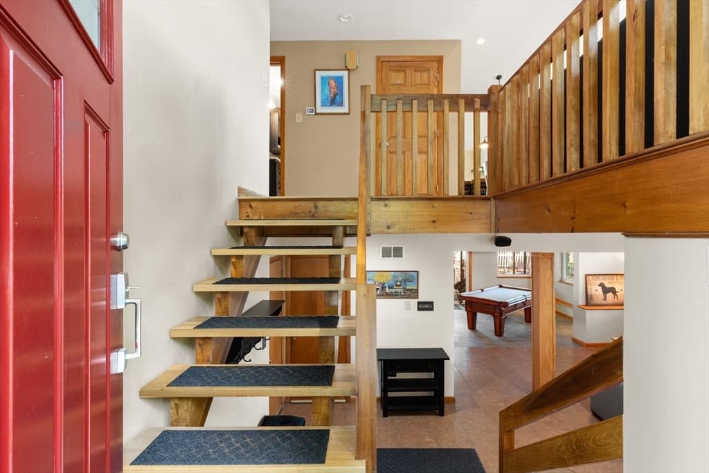 4 Minot Ave, Chelmsford MA 01824 photo 4