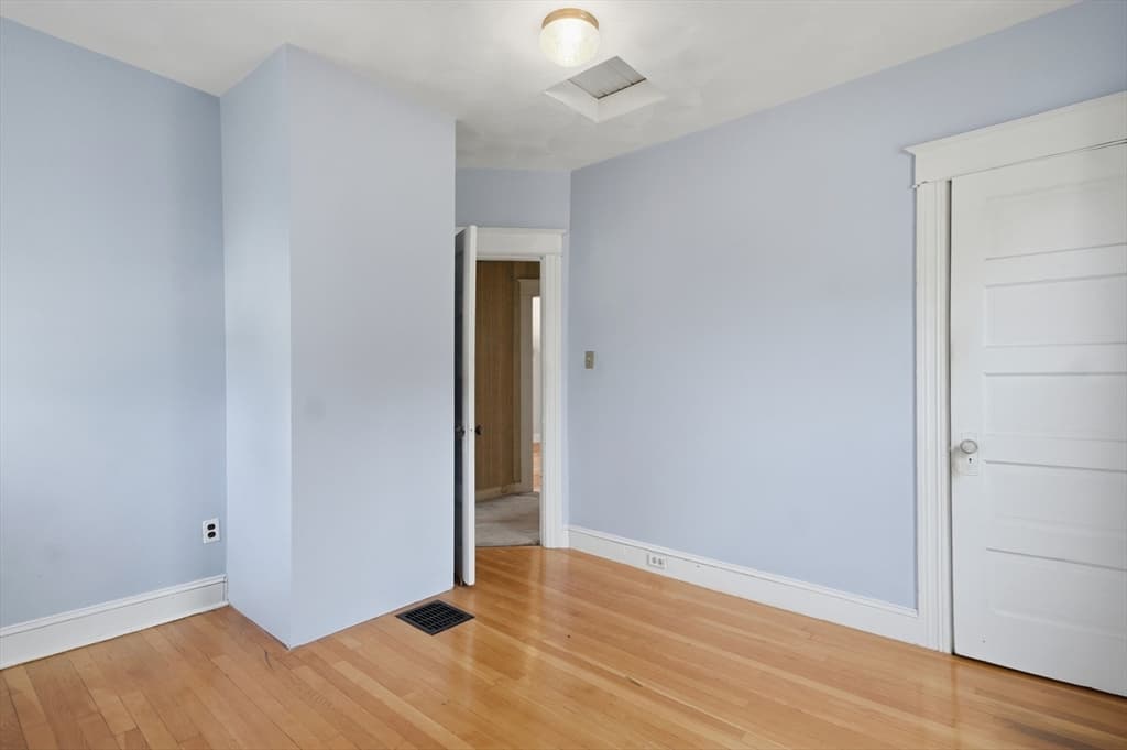 174 Willard Street, Lowell MA 01850 photo 25