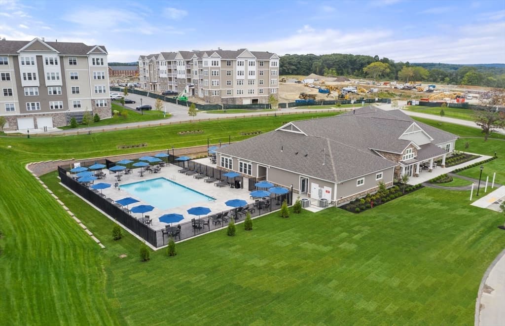 8 Peters Farm Way # 106, Westborough MA 01581 photo 14