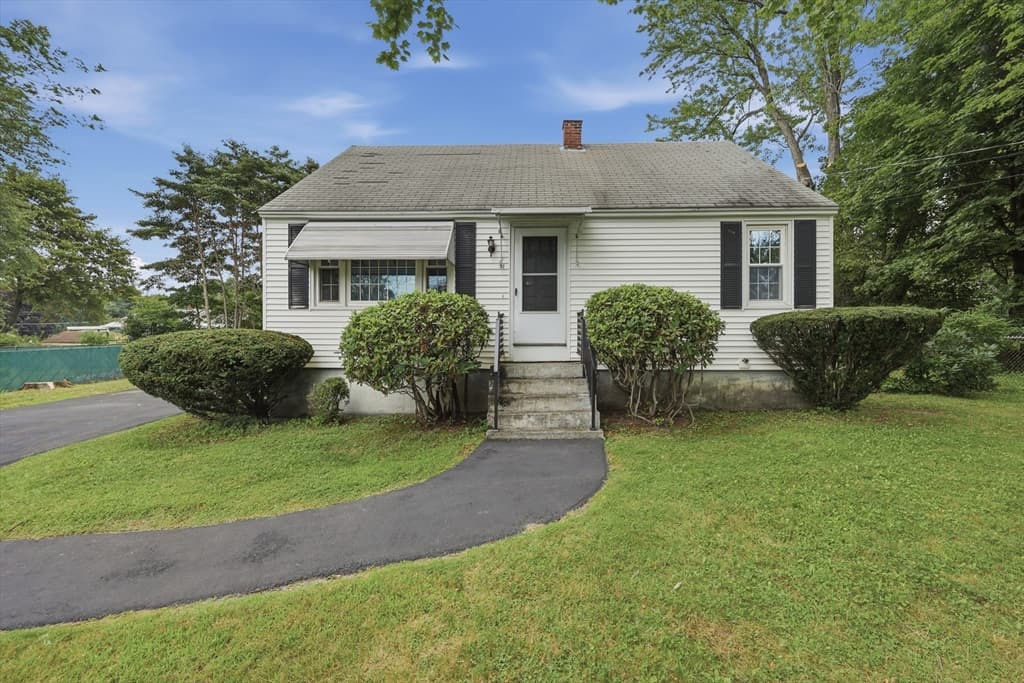 51 Lee Ave., Fitchburg MA 01420