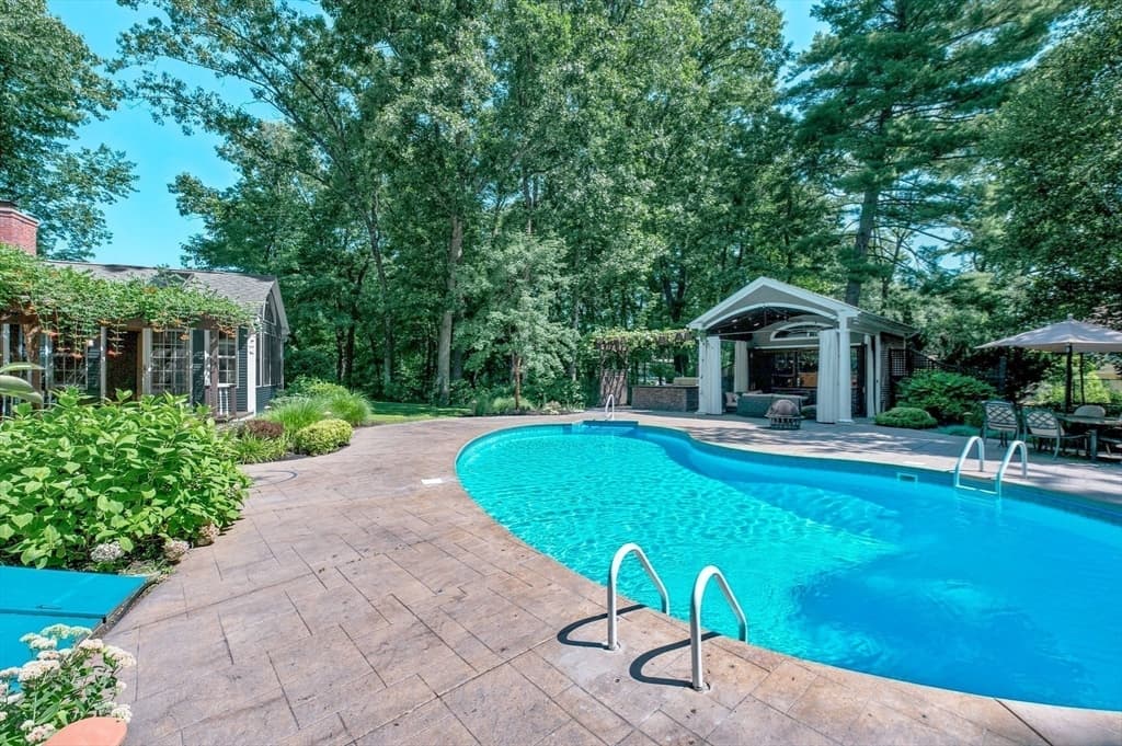 79 Silver Birch Road, Longmeadow MA 01106 photo 4