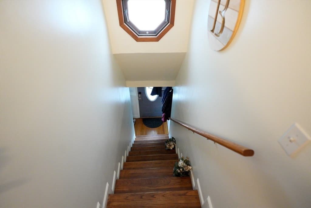 87 Berkshire Dr, Westfield MA 01085 photo 22