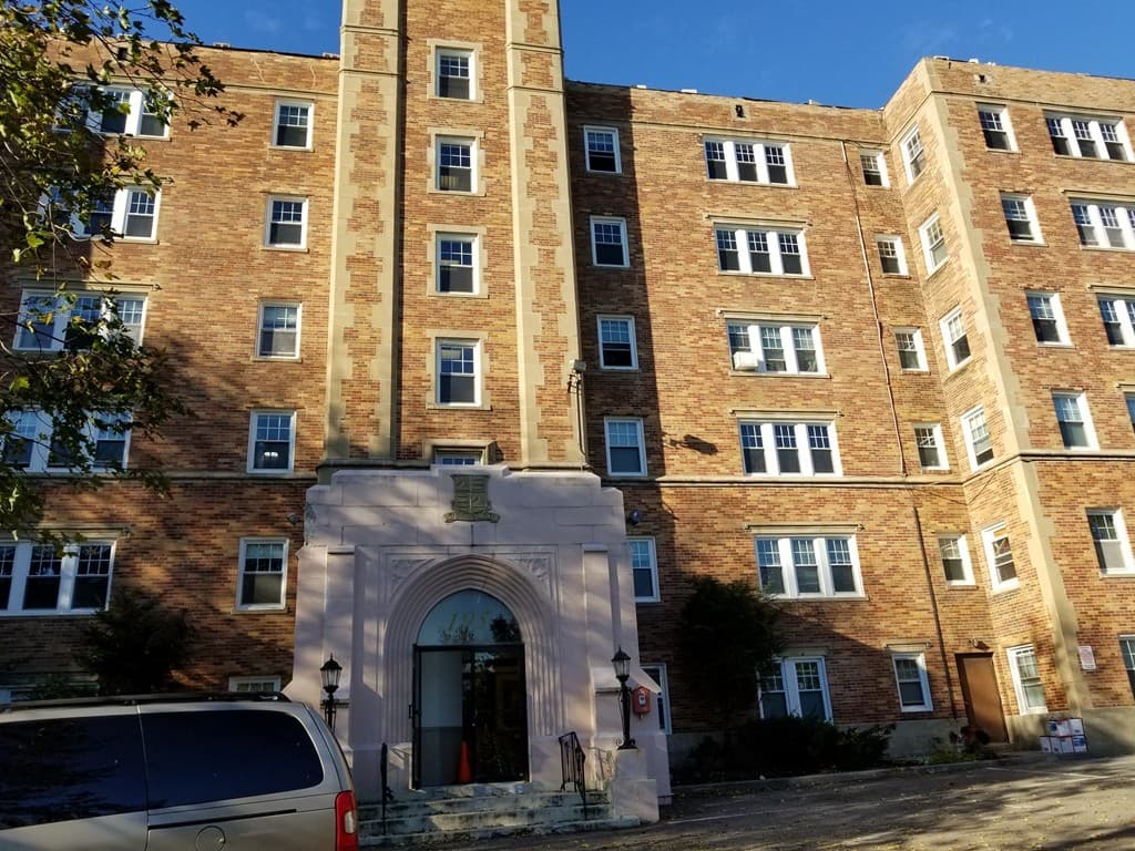 195 Thomas Burgin Pkwy # 411, Quincy MA 02169