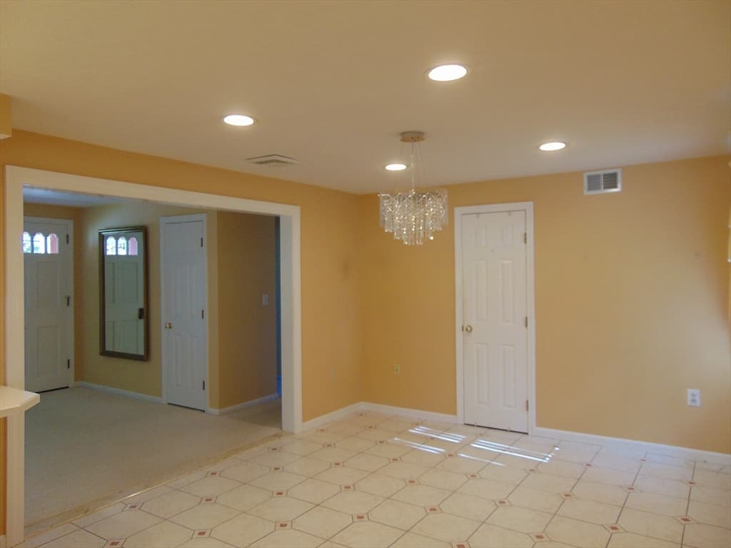 225 Reingold Ave, Fitchburg MA 01420 photo 10