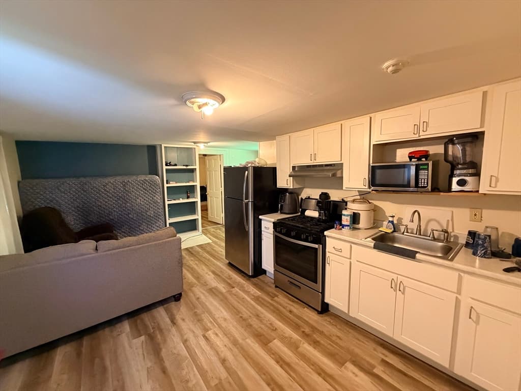 181 Pond St, Leominster MA 01453 photo 5
