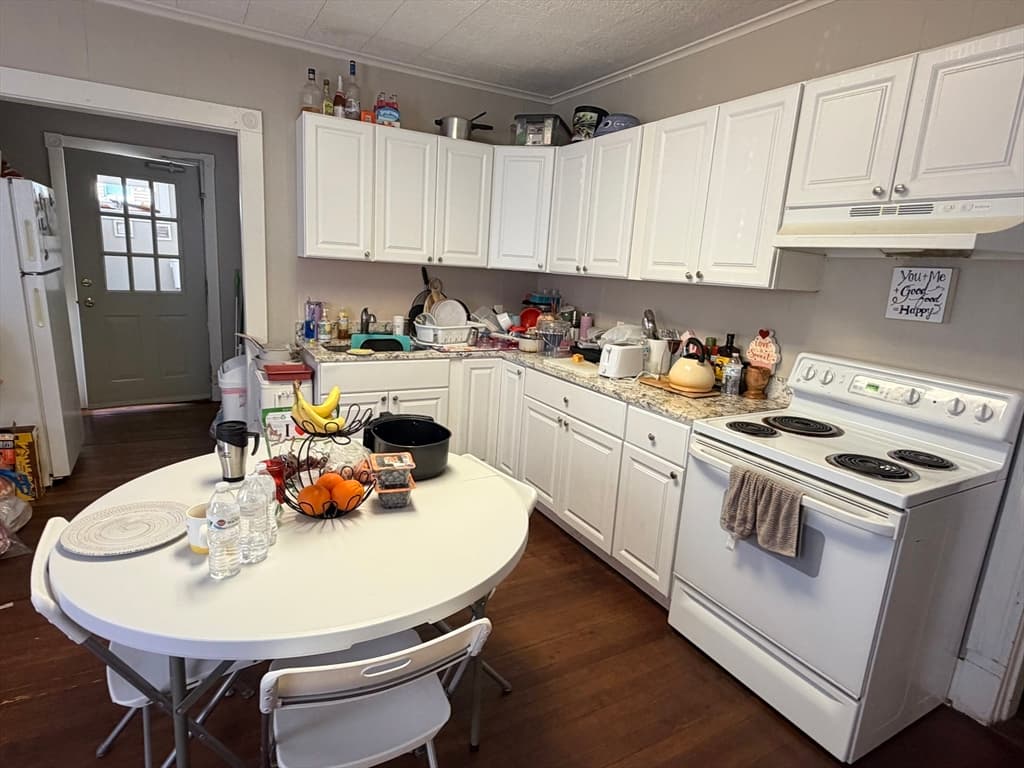 6 N Main St, Leominster MA 01453 photo 13