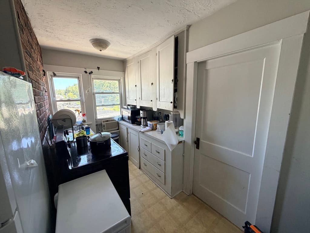 6 N Main St, Leominster MA 01453 photo 19