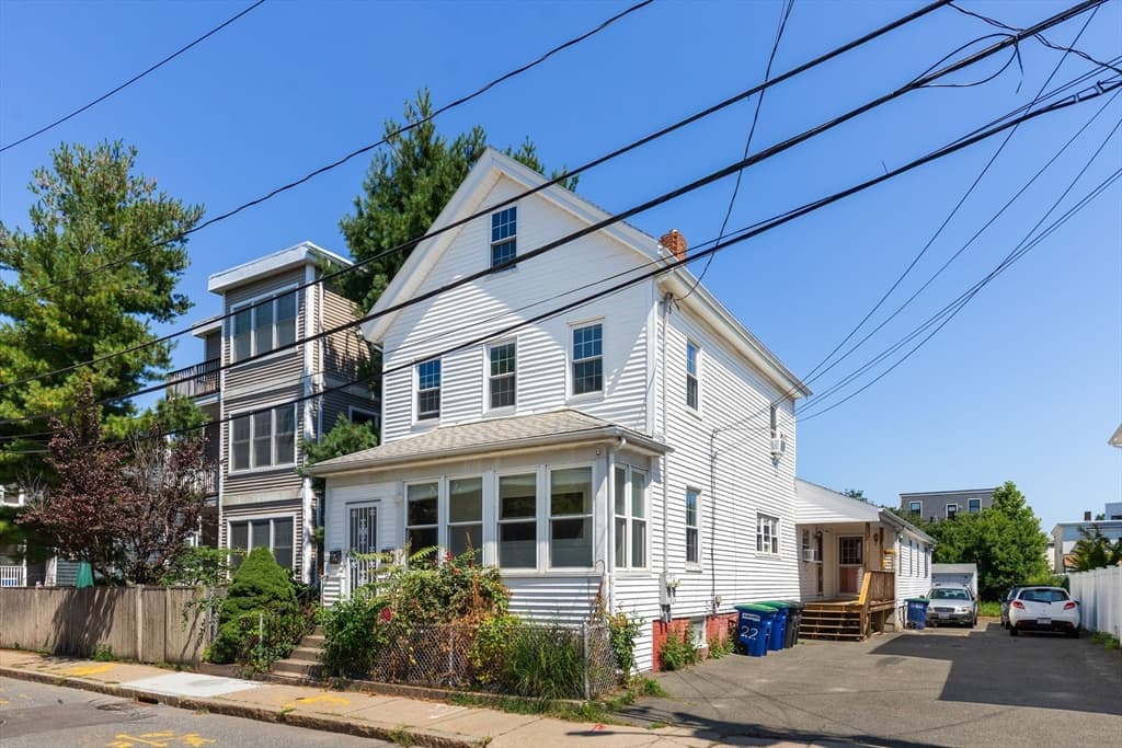 22 Clyde St, Somerville MA 02144