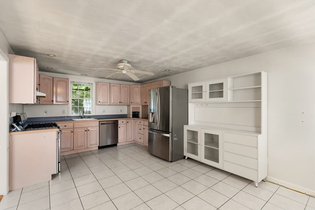 22 Clyde St, Somerville MA 02144 photo 10