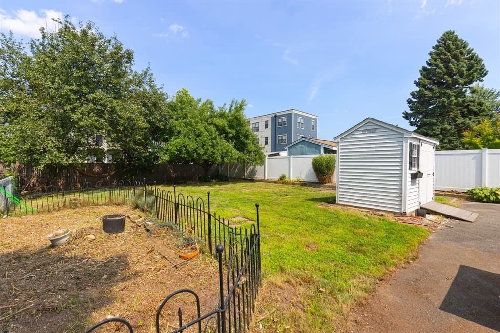 22 Clyde St, Somerville MA 02144 photo 37