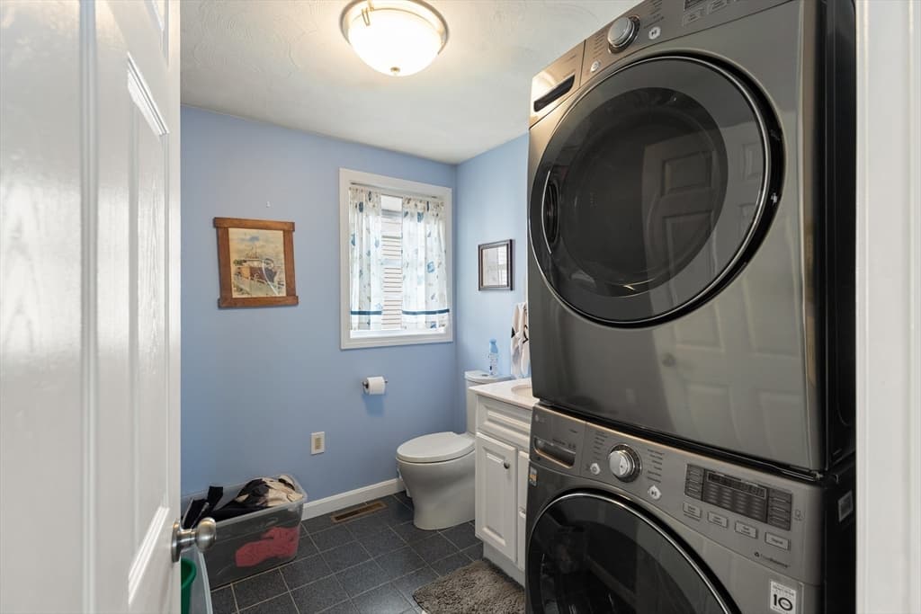 22 Clyde St, Somerville MA 02144 photo 25