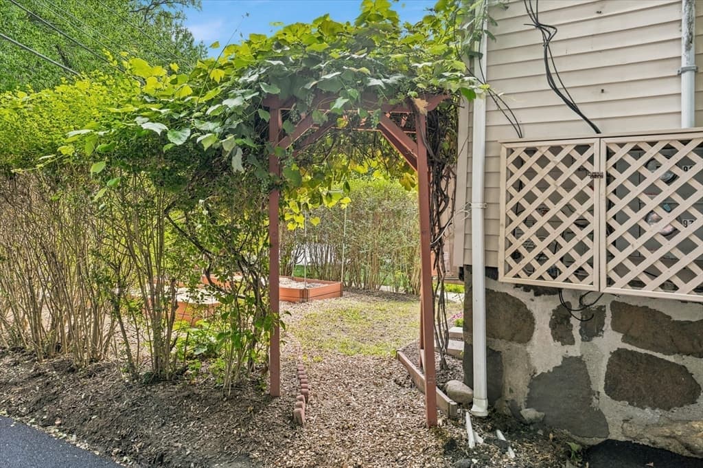 97 Melendy Ave # 97, Watertown MA 02472 photo 36