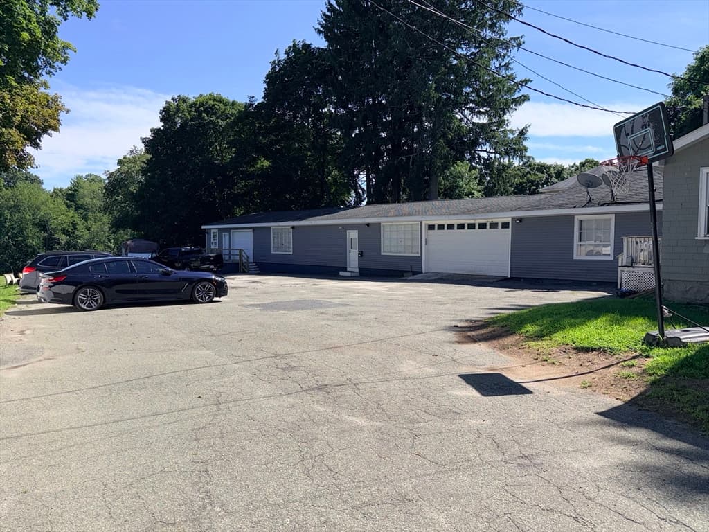 110 River St, Hudson MA 01749 photo 2