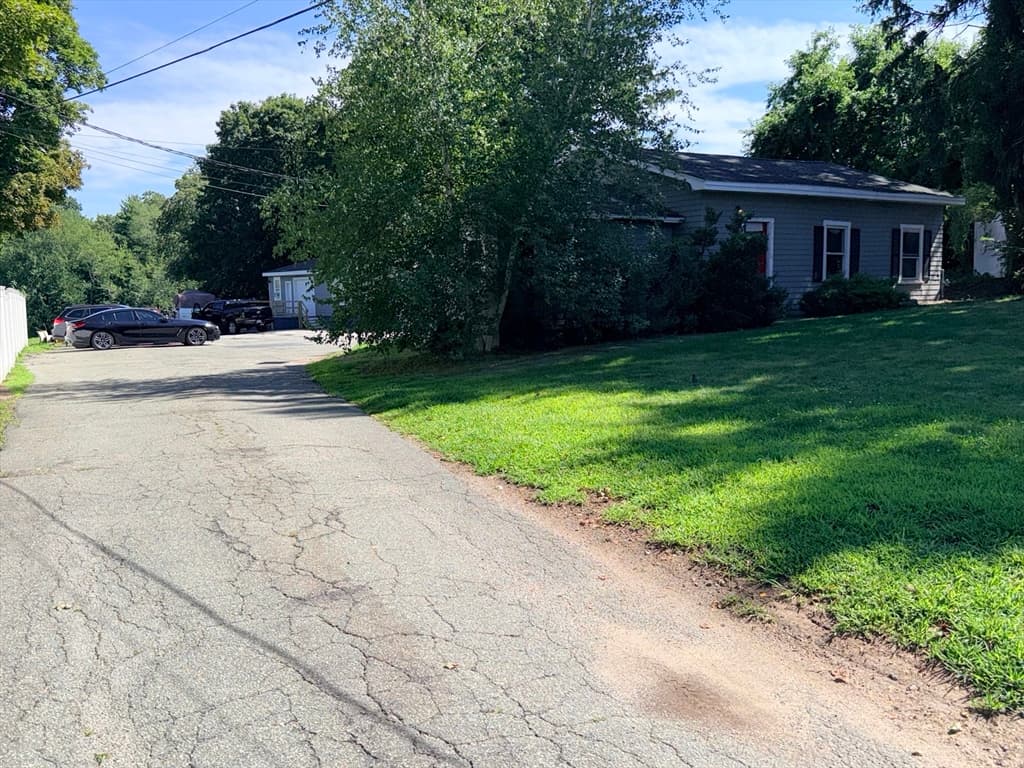 110 River St, Hudson MA 01749 photo 5