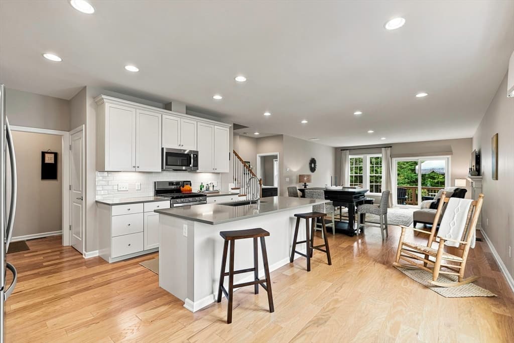 65 Brooksmont Dr # 15, Holliston MA 01746 photo 5