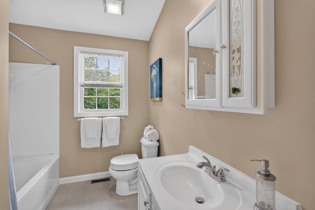 34.5 Briggs St # 1, Taunton MA 02780 photo 34