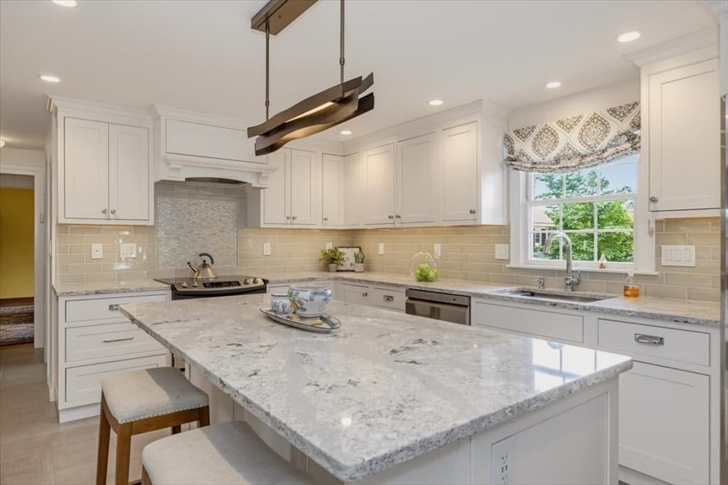 27 Church Ln, Burlington MA 01803 photo 17