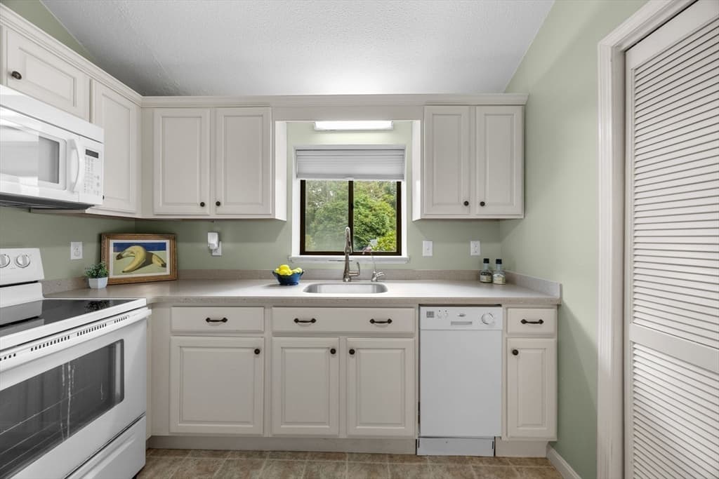 481 Buck Island Rd # C, Yarmouth MA 02673 photo 8