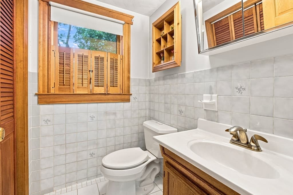 18 Gordon Rd, North Reading MA 01864 photo 13