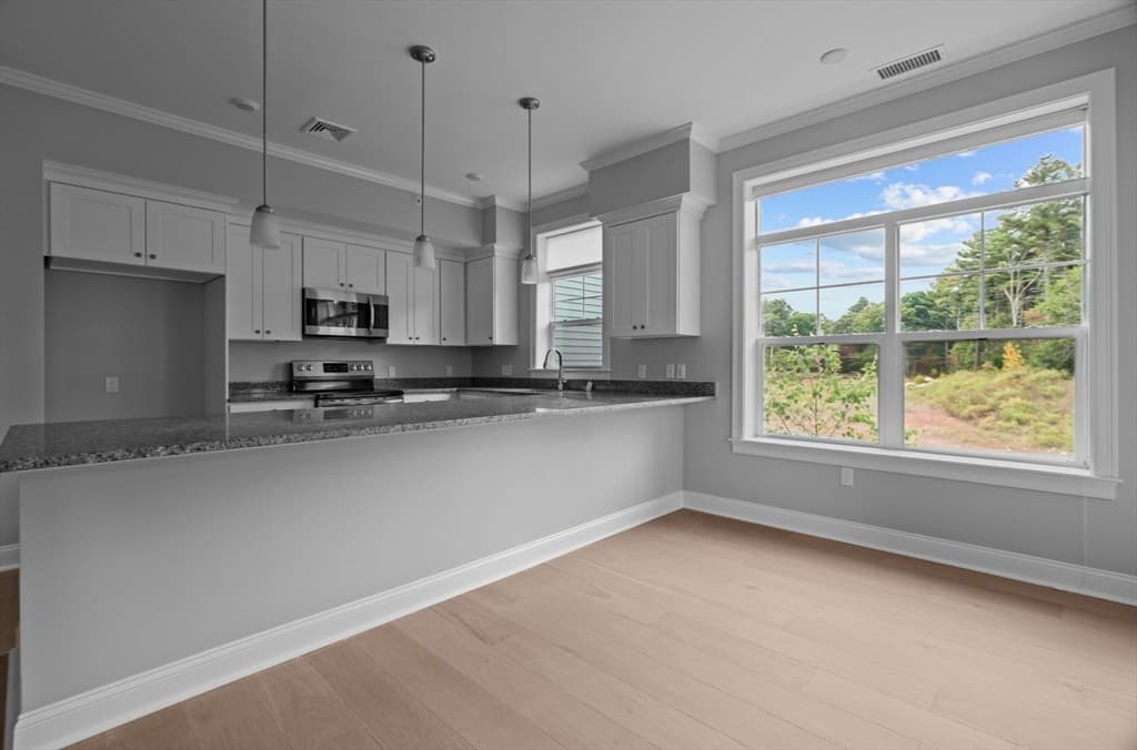 635 Old Post Road # 302, Sharon MA 02067 photo 11