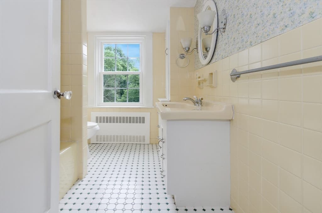 334 High Street, Hanson MA 02341 photo 19