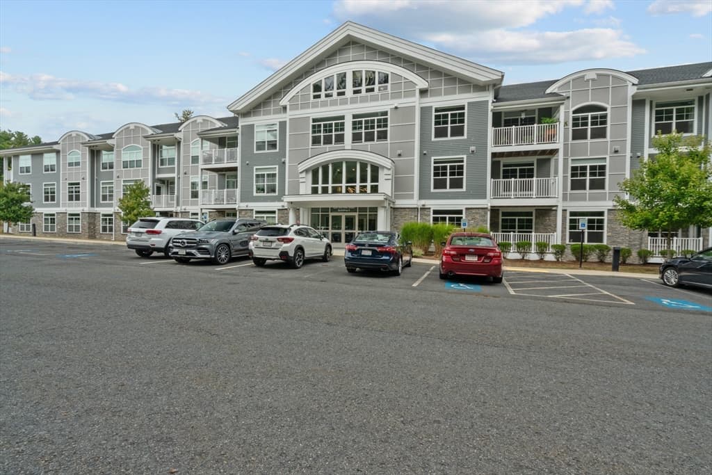 635 Old Post Road # 110, Sharon MA 02067