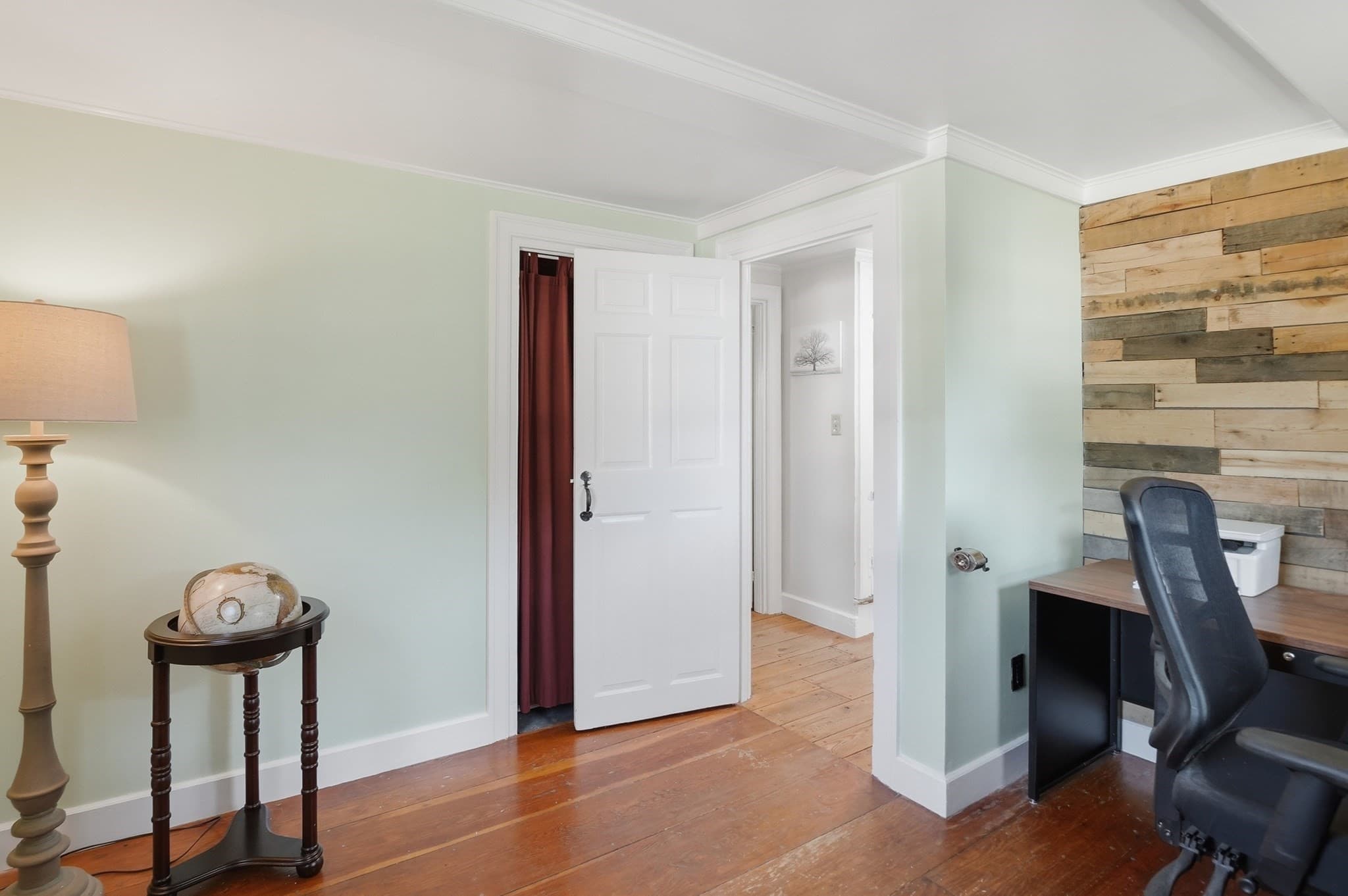 Single Family Residence at 35 Edgewater Drive, Blackstone MA 01504, Blackstone, photo 20 of 35