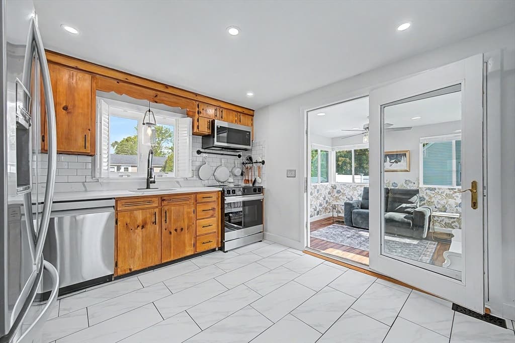 26 Westside Ave, North Attleboro MA 02760 photo 18