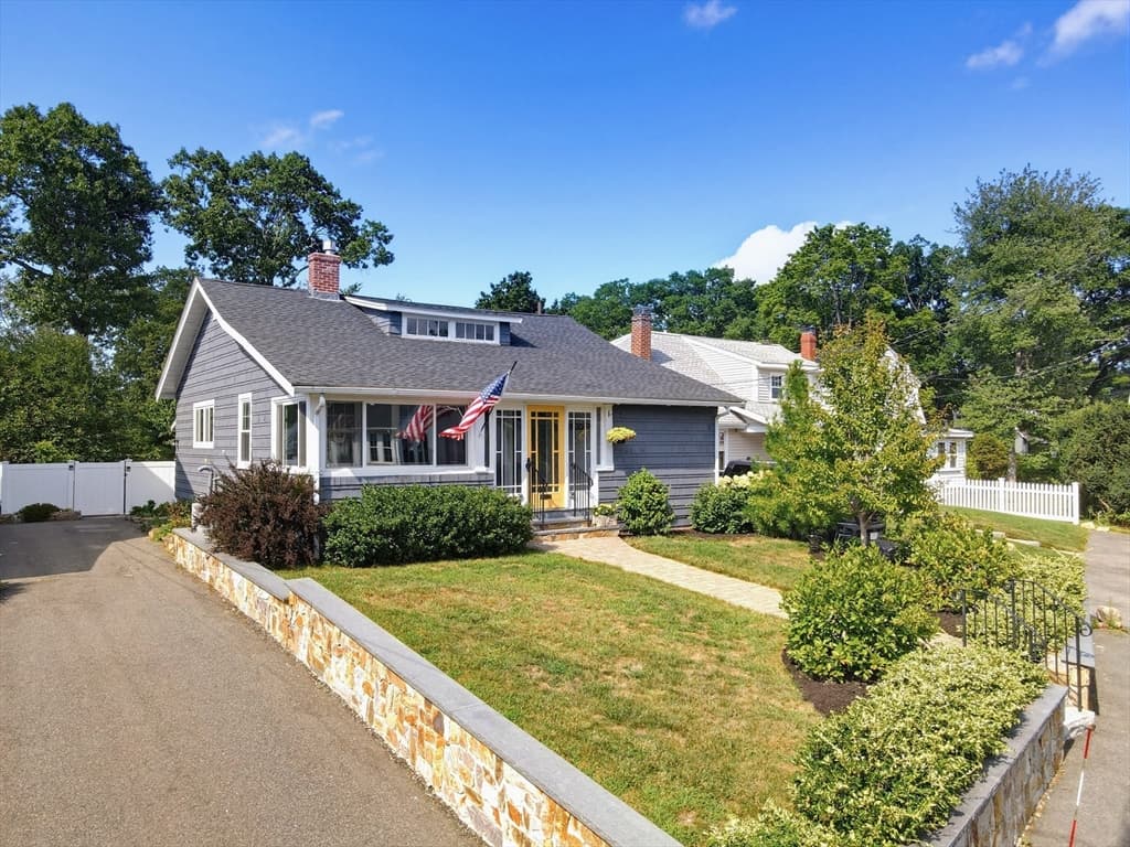 57 Pine Cir, Weymouth MA 02190