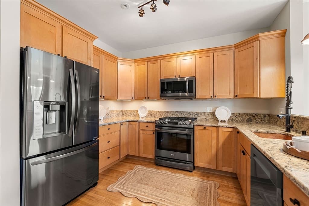 60 Merrimac St # 615, Amesbury MA 01913 photo 12