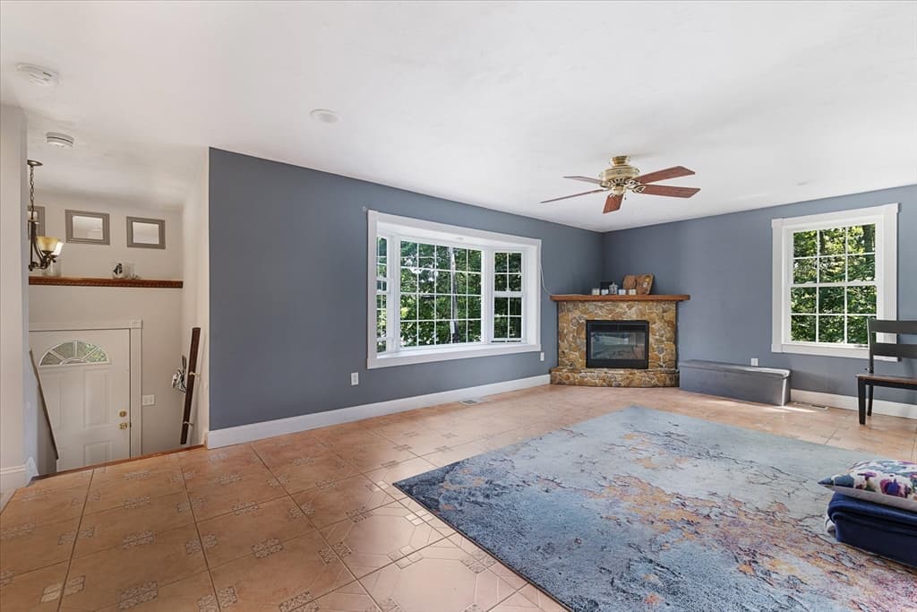 9 Ansonia Rd # A, Worcester MA 01605 photo 6
