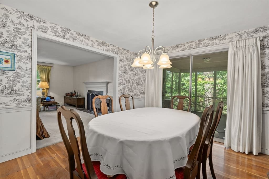 8 Dana Rd, Bedford MA 01730 photo 14