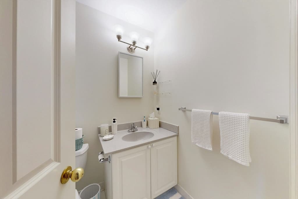 4 Charlesgate E # 406, Boston MA 02215 photo 17