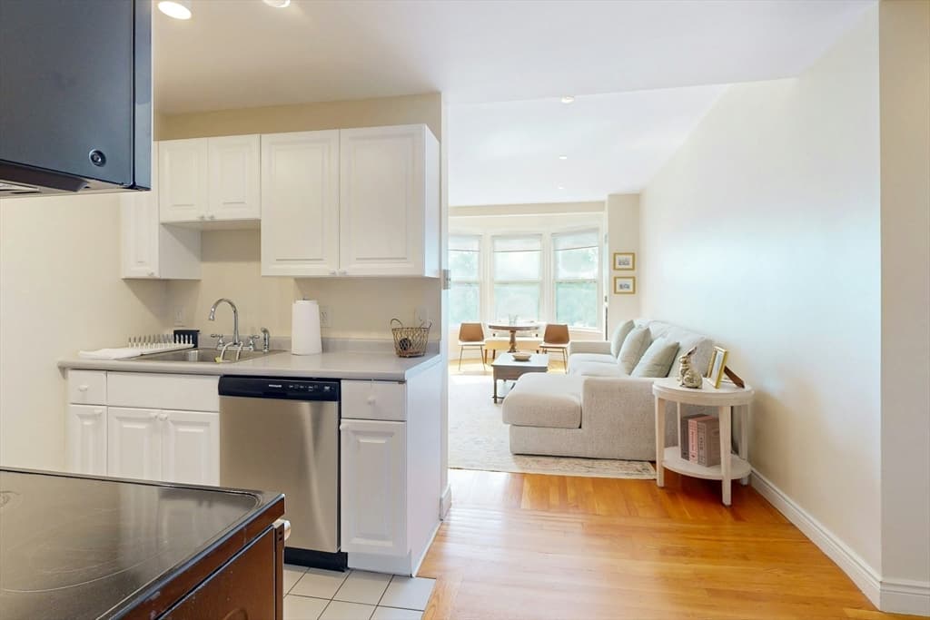 4 Charlesgate E # 406, Boston MA 02215 photo 9