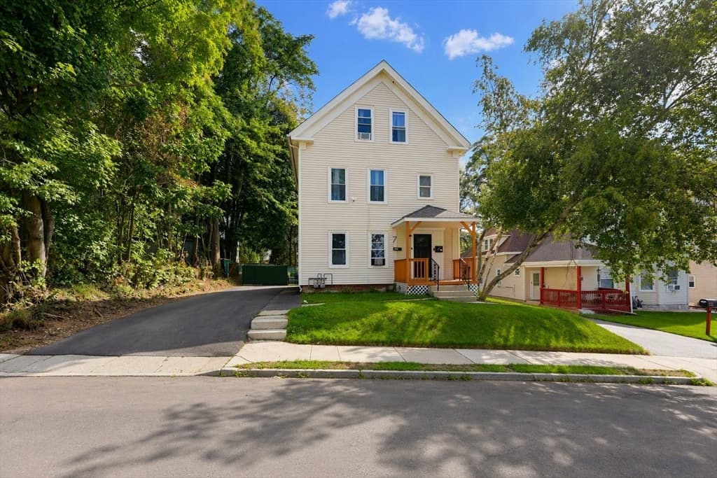 7 Pemberton, Worcester MA 01610