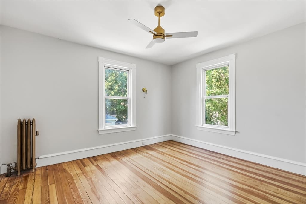 24 Washington Ave, Holyoke MA 01040 photo 23