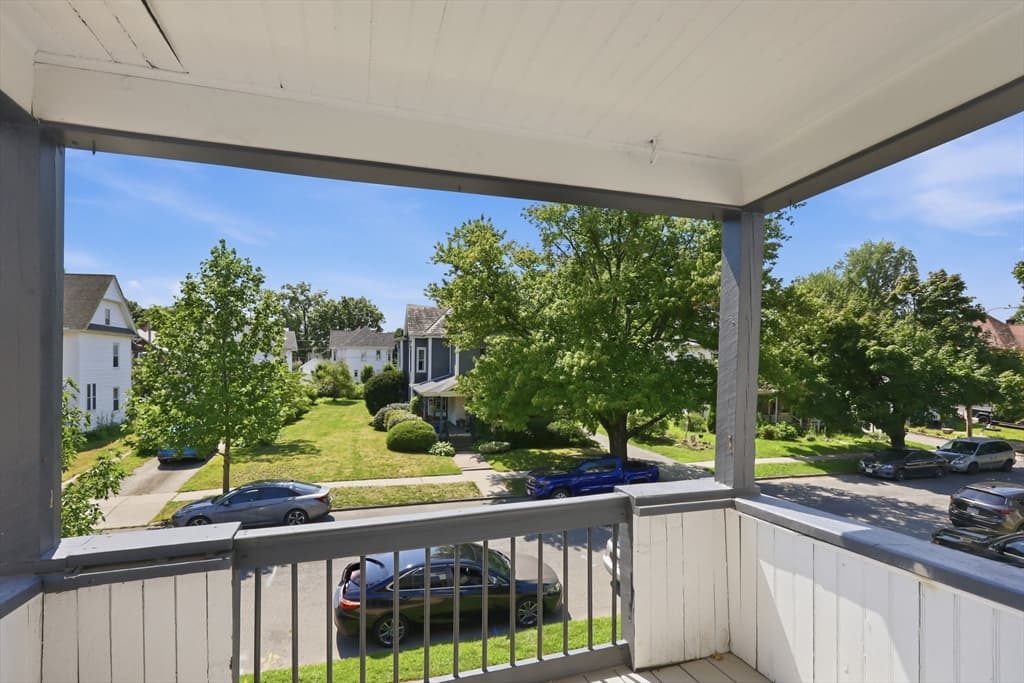 24 Washington Ave, Holyoke MA 01040 photo 32