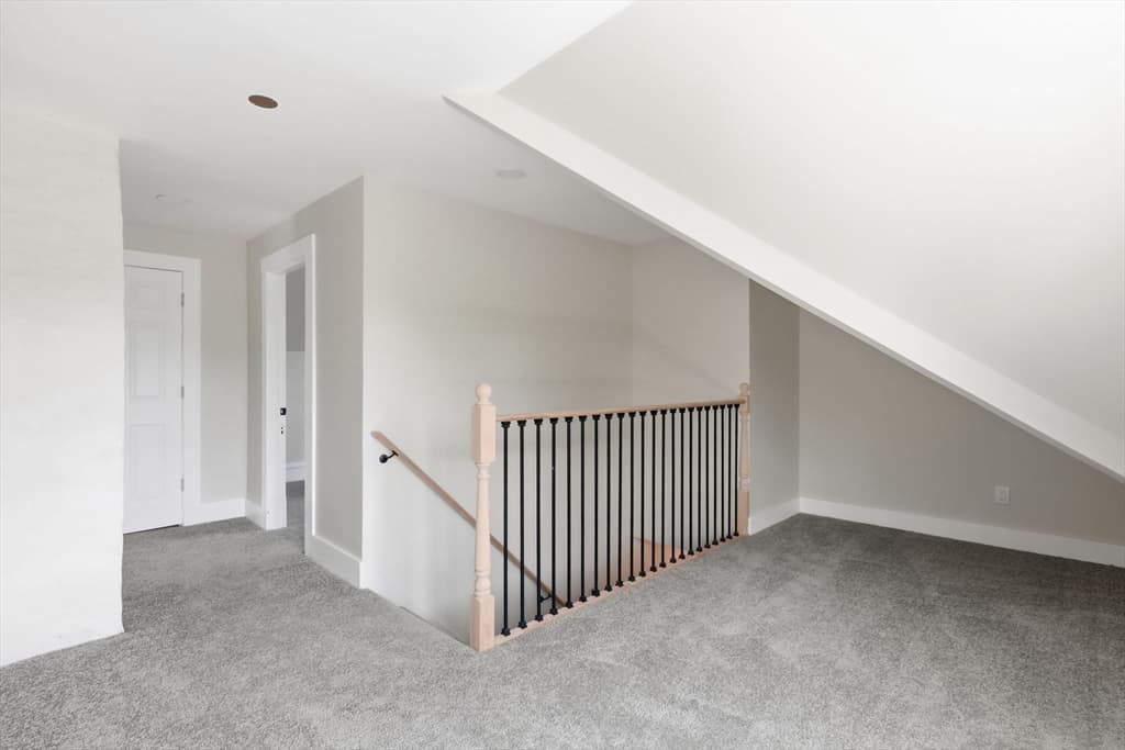 24 Washington Ave, Holyoke MA 01040 photo 34