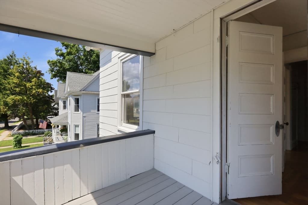 24 Washington Ave, Holyoke MA 01040 photo 33