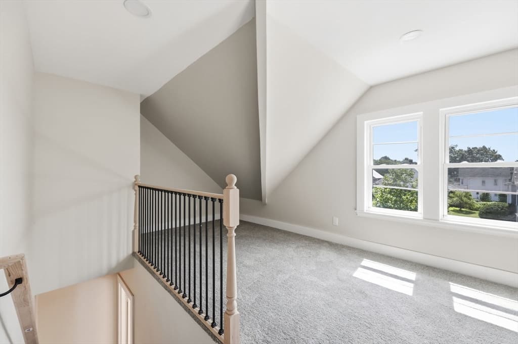 24 Washington Ave, Holyoke MA 01040 photo 40