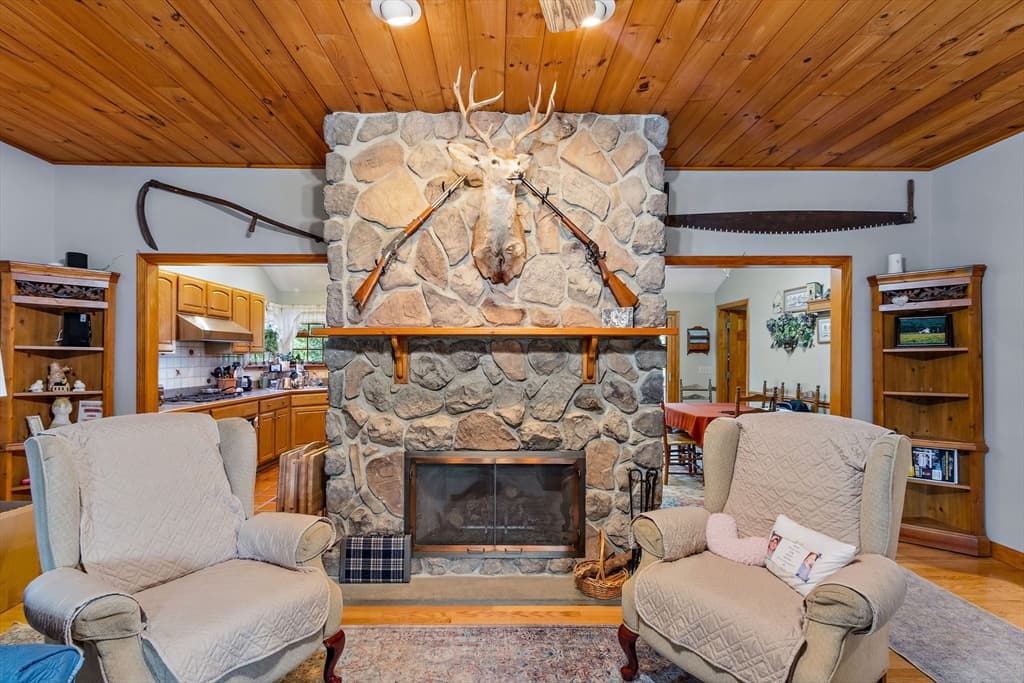 421 Oakhill Avenue, Attleboro MA 02703 photo 22