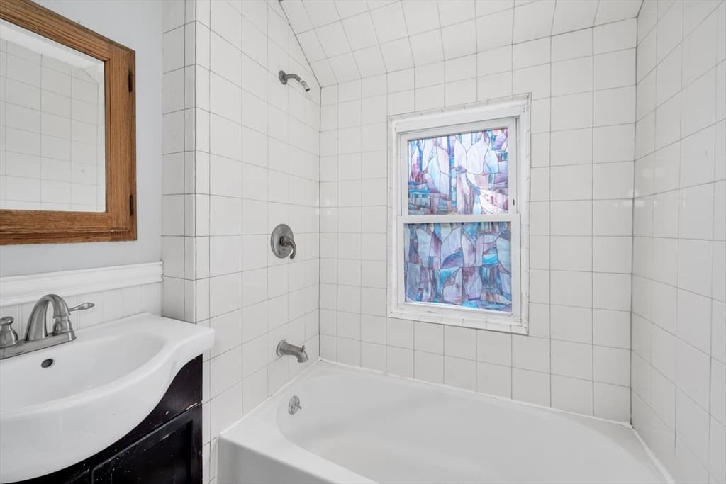 74-76 Whiton Ave, Quincy MA 02169 photo 6