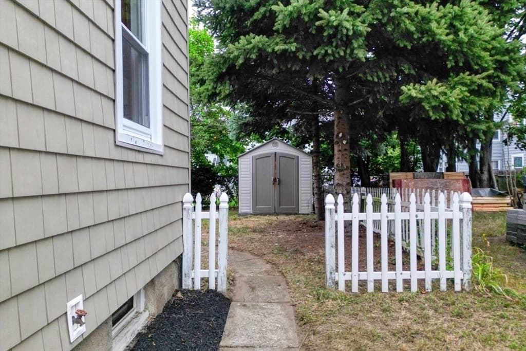 74-76 Whiton Ave, Quincy MA 02169 photo 16