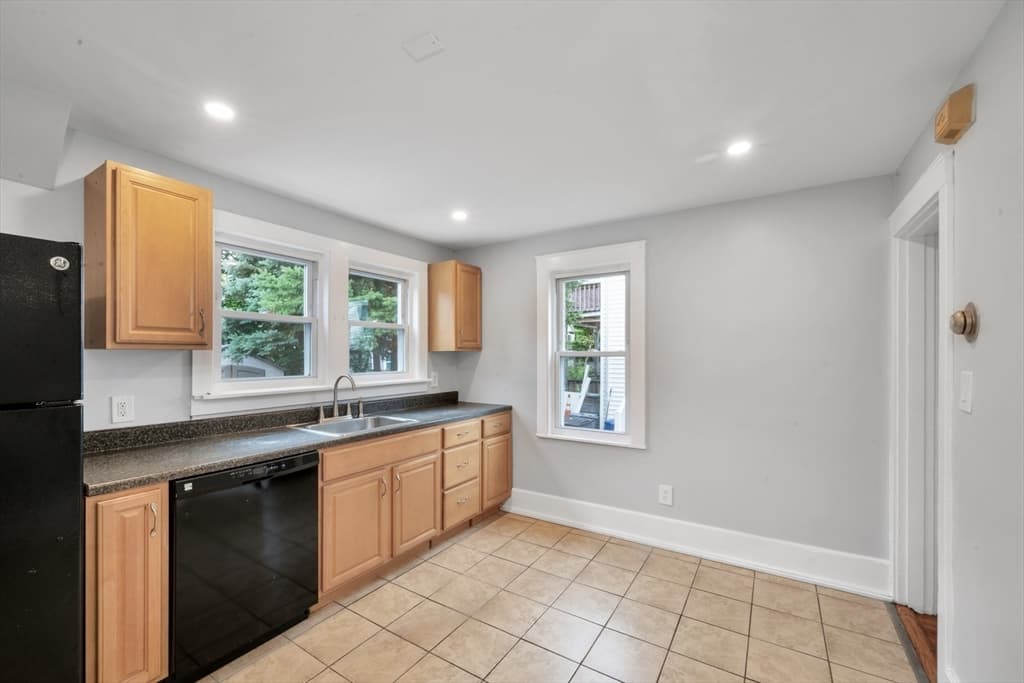 74-76 Whiton Ave, Quincy MA 02169 photo 19