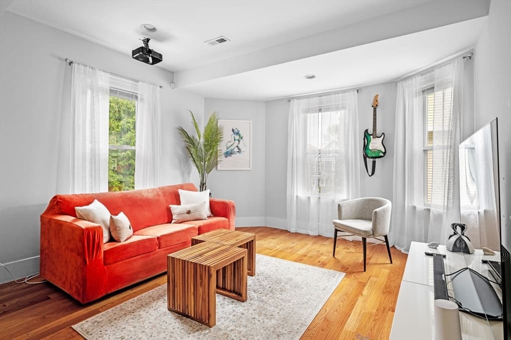33 Plainfield St # 2, Boston MA 02130 photo 7