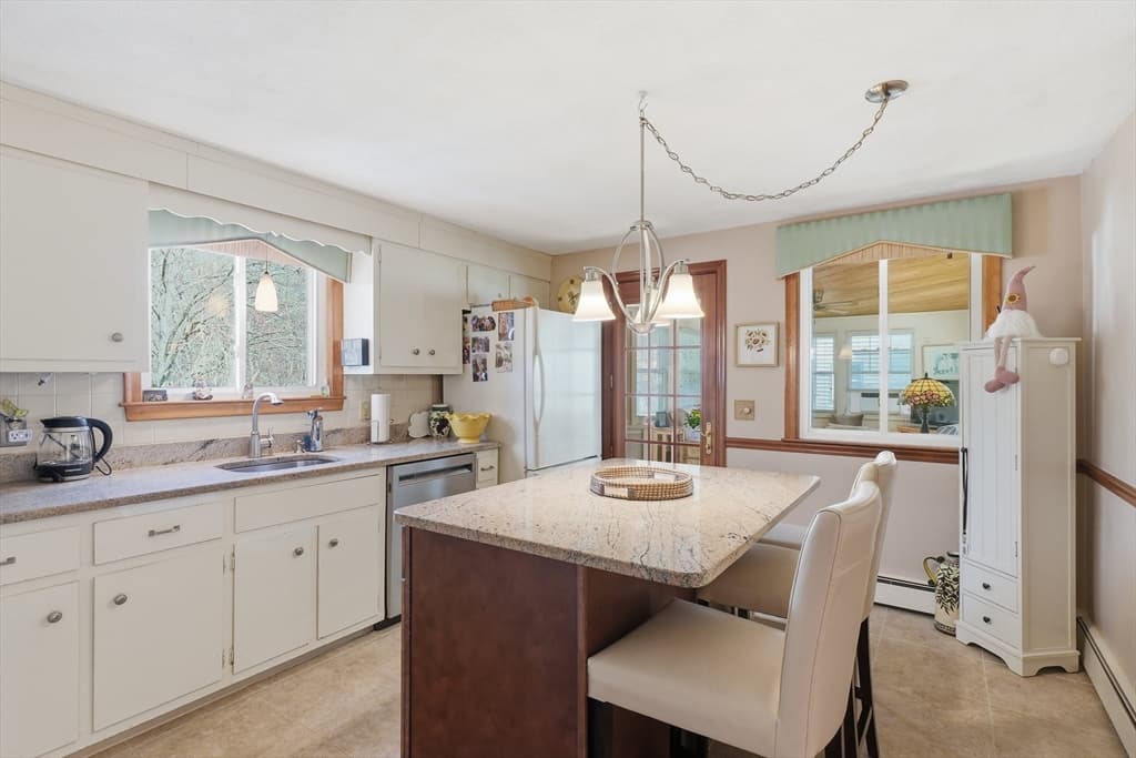 57 Winter St, Woburn MA 01801 photo 5