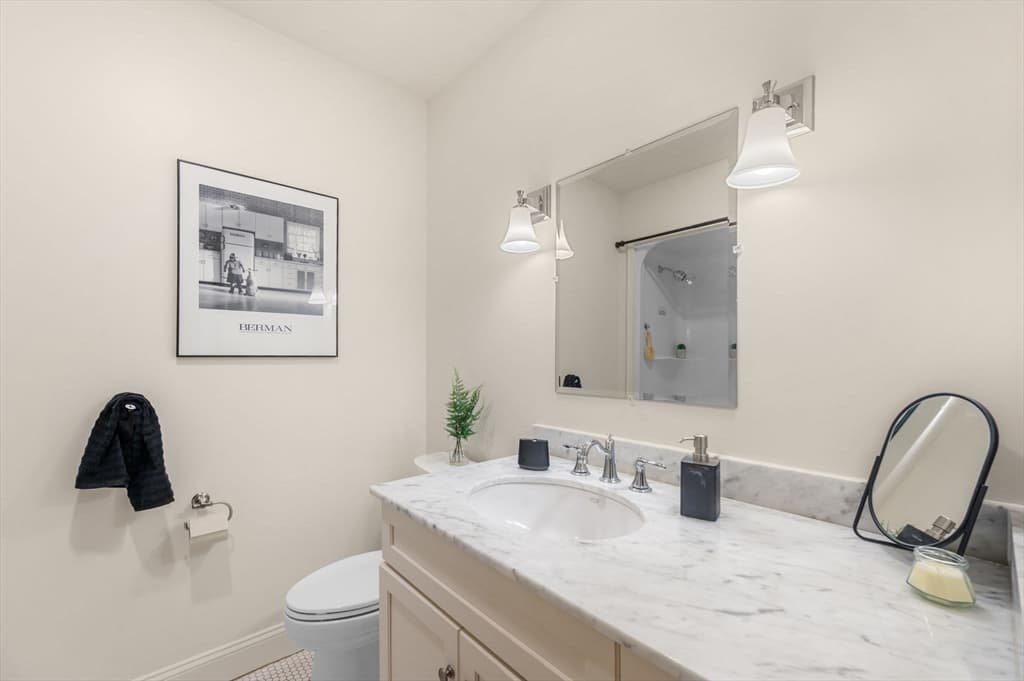116-128 Rantoul Street # 210, Beverly MA 01915 photo 5