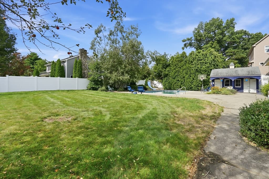 Single Family Residence at 169 Sandtrap Way, Chicopee MA 01020, Chicopee, photo 41 of 42